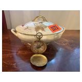 Covered dish, compass