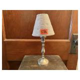 Tealight lamp