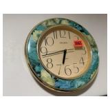 Battery operated wall clock