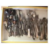 MIxed lot of silverware