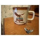 Great America mug, Eagle necklace