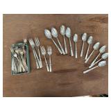 Oyster forks, teaspoons