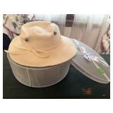 White wool hat, hat box