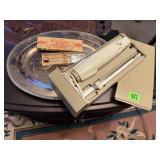Meat carving tray, electric knife