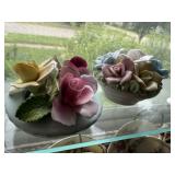 Flower trinkets, shelf included