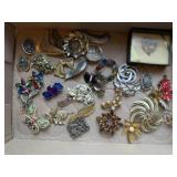 Vintage, costume brooch collection