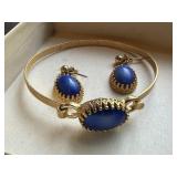 Bracelet, post earring jewelry set