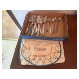 Box of forks, linen fork keeper