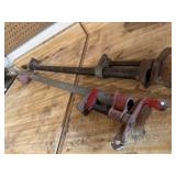 Pipe clamps (2)