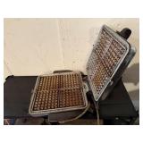 Electric waffle iron