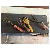 Gardening hand tools