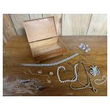 Jewelry box, vintage jewelry, pearls, brooches,