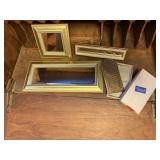 Mirrors, Fifth Avenue mesh glass case