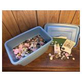 Tote of buttons