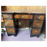 Black & wood grain desk