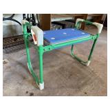 Garden kneeler