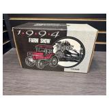 Magnum Case International 7240 Toy Tractor