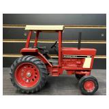 International 886 Toy Tractor, with cab, 1/16th