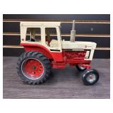 International Farmall 1066 Toy Tractor