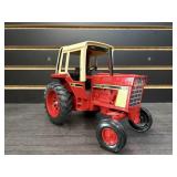 International 986 Toy Tractor