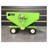 Parker Gravity Feed Wagon