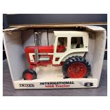International 1486 Toy Tractor