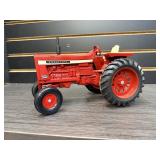 International Farmall 856 Toy Tractor