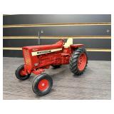 International Farmall 1026 Toy Tractor