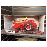Farmall 460 with 2MH Corn Picker