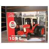 International 1086 Toy Tractor