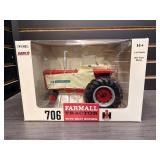Farmall 706 w/ Heat Houser Tractor, 1/16th scale,