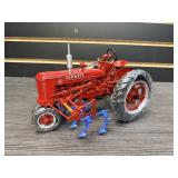 McCormick-Deering Farmall H with front mount