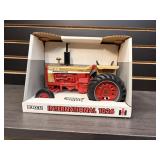 International Farmall 1026 Hrydro Demonstrator