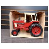International 1586 Toy Tractor