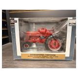 International Harvester Farmall 400 LP Gas Narrow