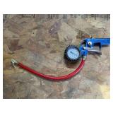 Tire pressure gauge