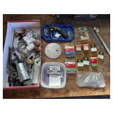 Mixed lot of hardware, rivets