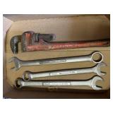 Wrenches, pipe wrench