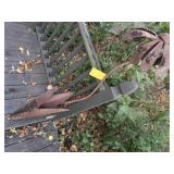 Metal floral garden stake