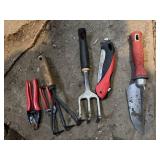 Garden, hand tools