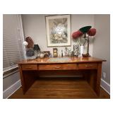 Desk, no contents included