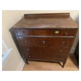 Vintage chest of drawers