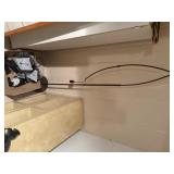 Floor grow light, assembly required