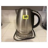 VarieTEA electric tea kettle