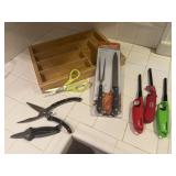 NEW carving set, wood utensil tray, scissors,