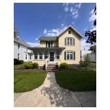 MINIMUM BID AUCTION $125,000! 205 S Patterson St