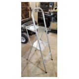 aluminum step ladder