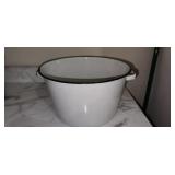 enamelware pot