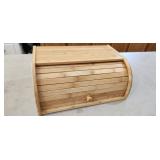 wood bread box