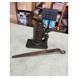 working Morrison Hydraulic jack